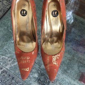 Women’s dress shoes